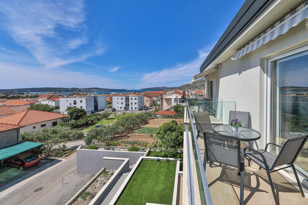 Panoramic View And Sea Apartment Trogir Exterior photo