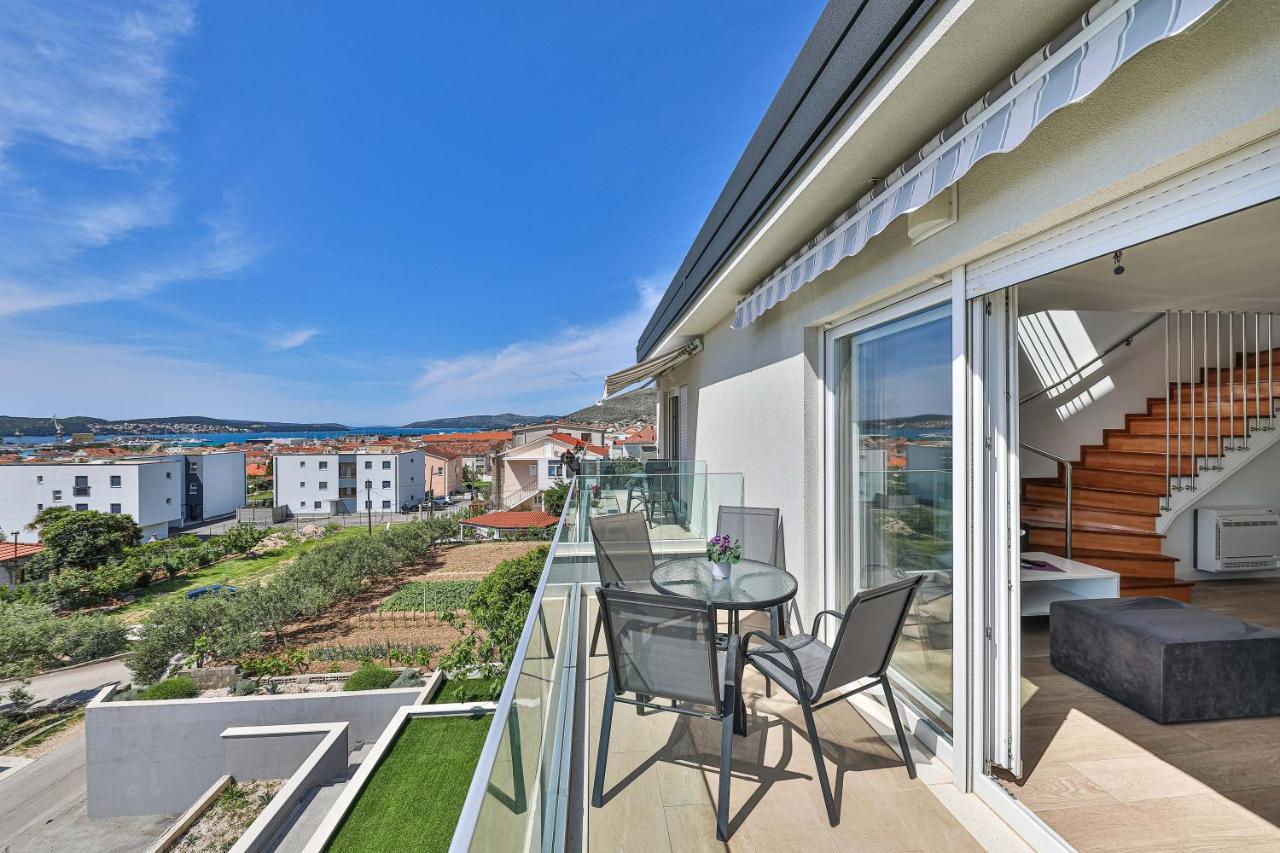 Panoramic View And Sea Apartment Trogir Exterior photo